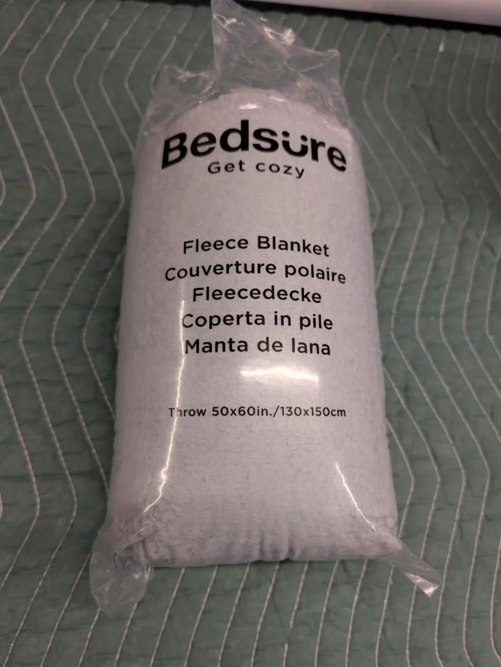 Bedsure Essentials Jacquard Coral Flannel Blanket 50‎ x60